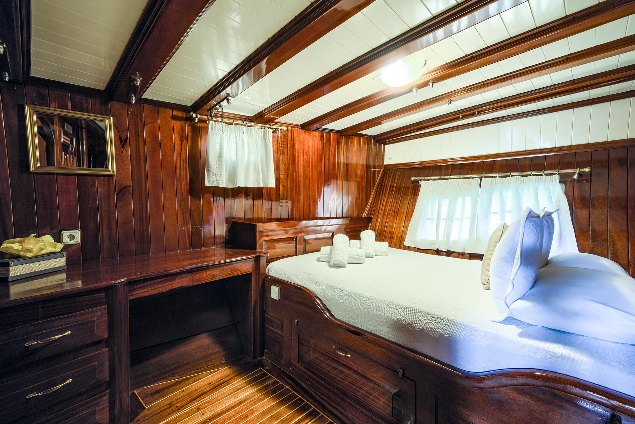 MS Erato double cabin