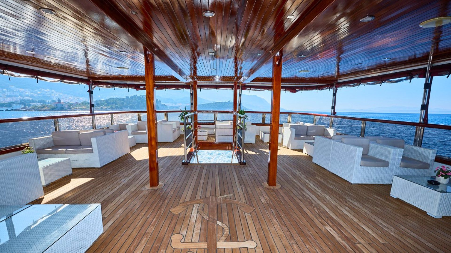 MS Azzurro Outdoor Lounge Upper Deck