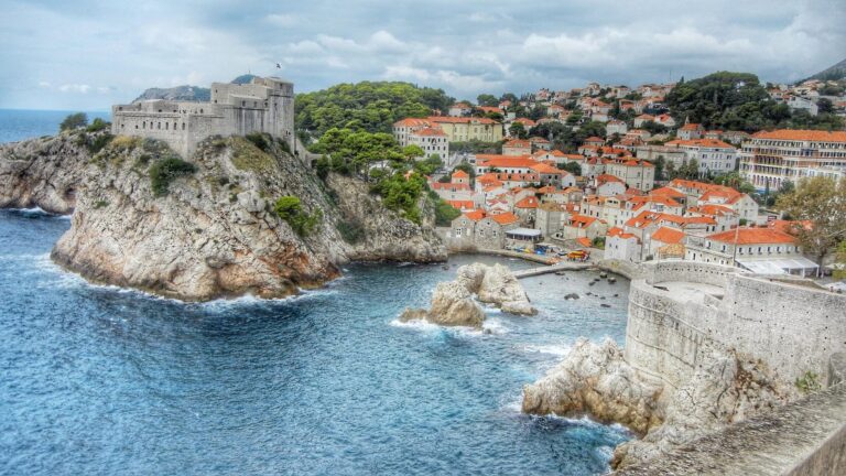 Luxury Cruise Split to Dubrovnik 7nts with Balcony ships